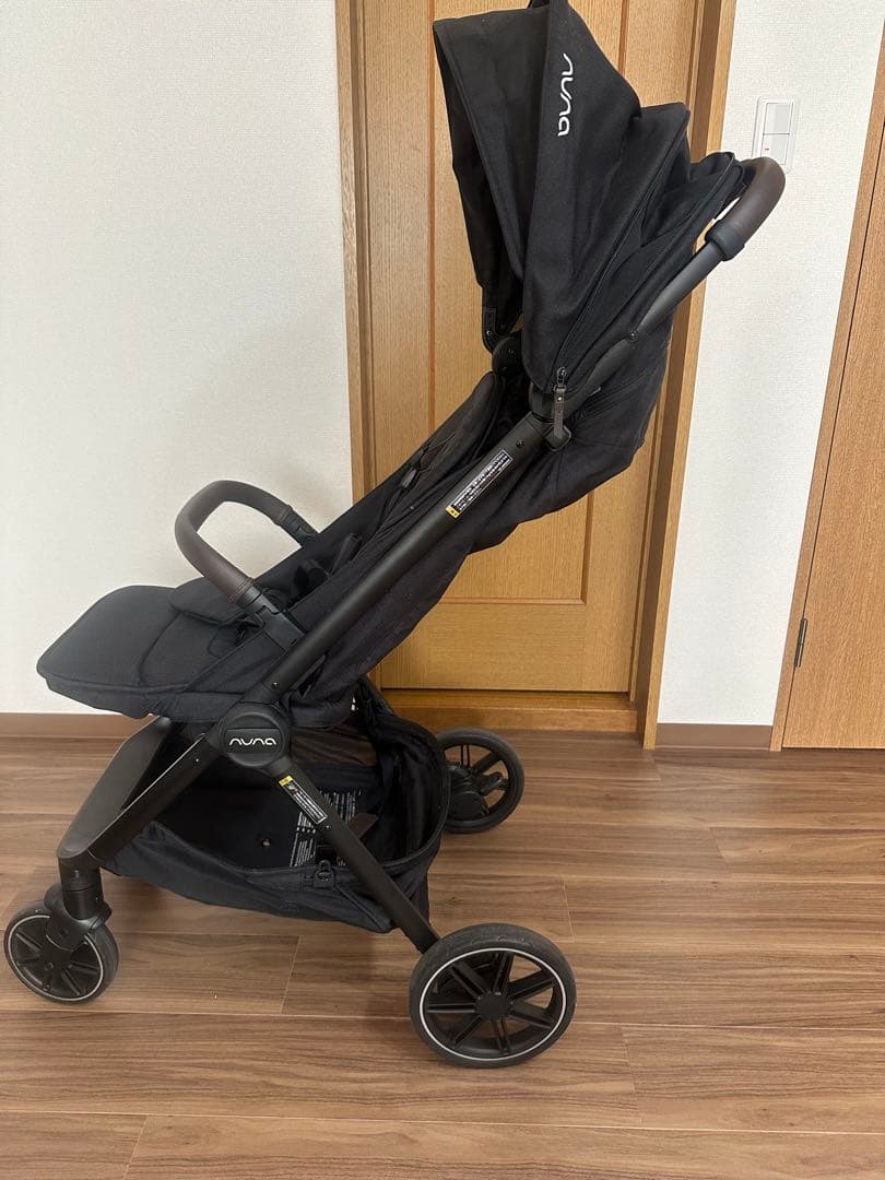 NUNA ブラック ベビーカー【正規74800円】