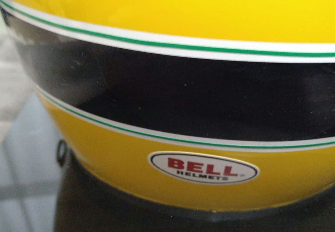 【レア】限定250個 BELL アイルトン・セナ 直筆サイン ヘルメット