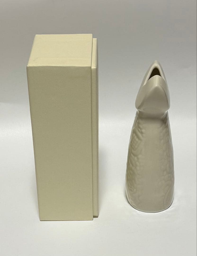 Lisa Larson リサラーソン　花のために　限定　ドレス　花瓶　ホワイト