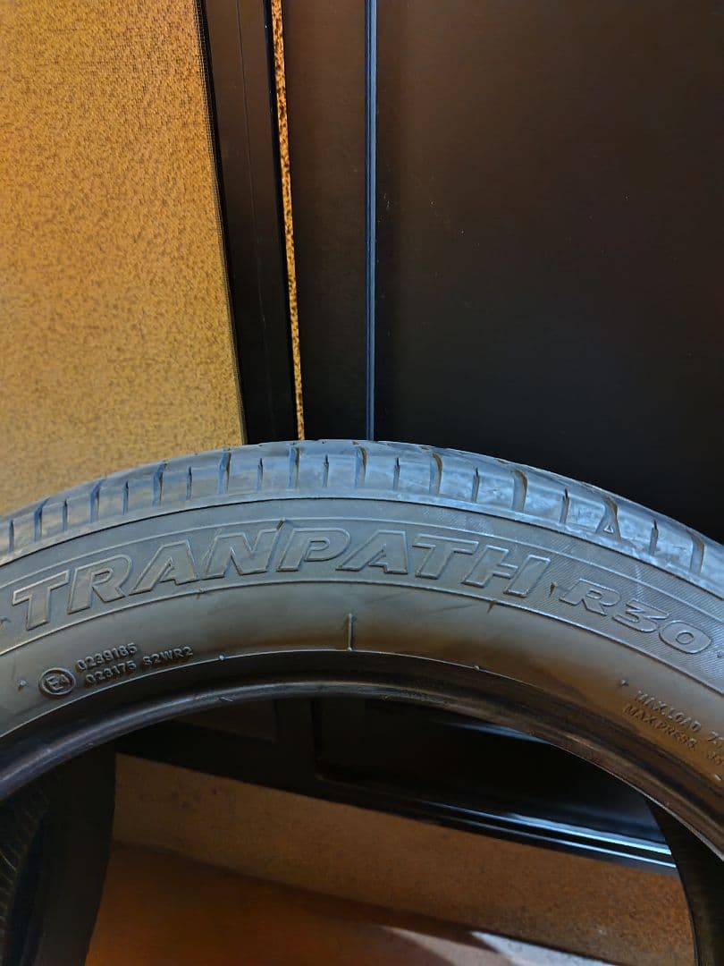 235/50/R18　TOYO　TRANPATH　R30 4本　④