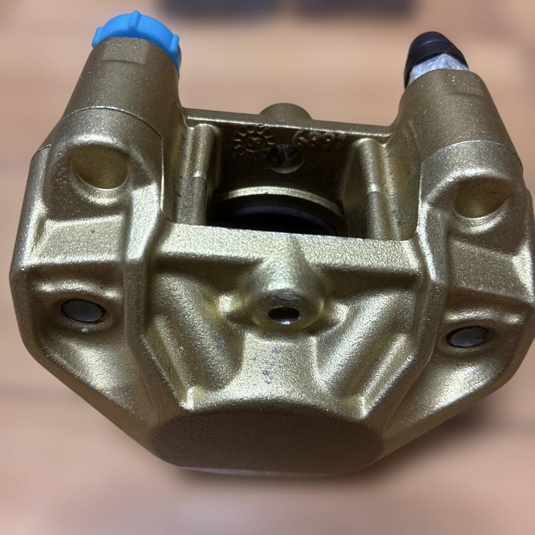 ブレンボ新カニキャリパー アドレスv125g ワンツー スクーター系