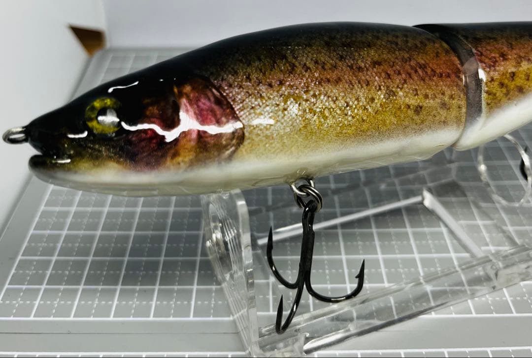 フレッシュベイトルアーズ　ジョインテッドクロー178 魚皮カスタム