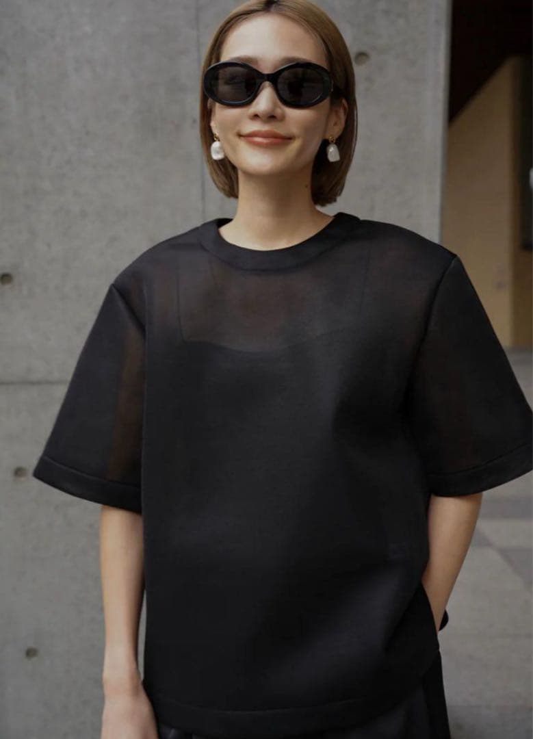 【美品】ELLIE シースループルオーバー BLACK