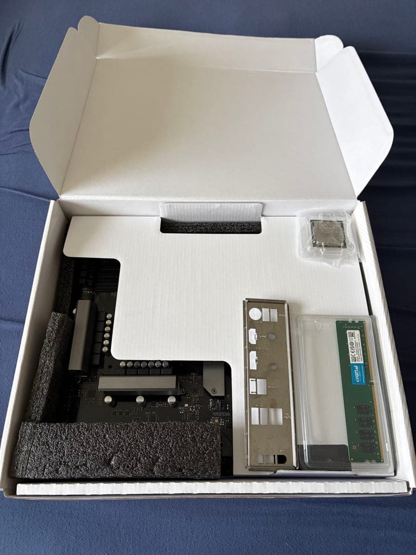 Intel Core i5-10400F マザーボード 16GBメモリ