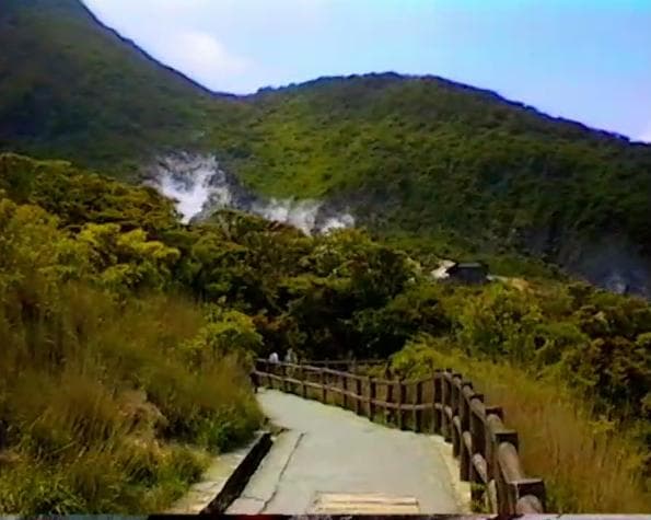 美品・動作良好 VideoHi8ソニー CCD-TR11高画質8ミリビデオカメラ