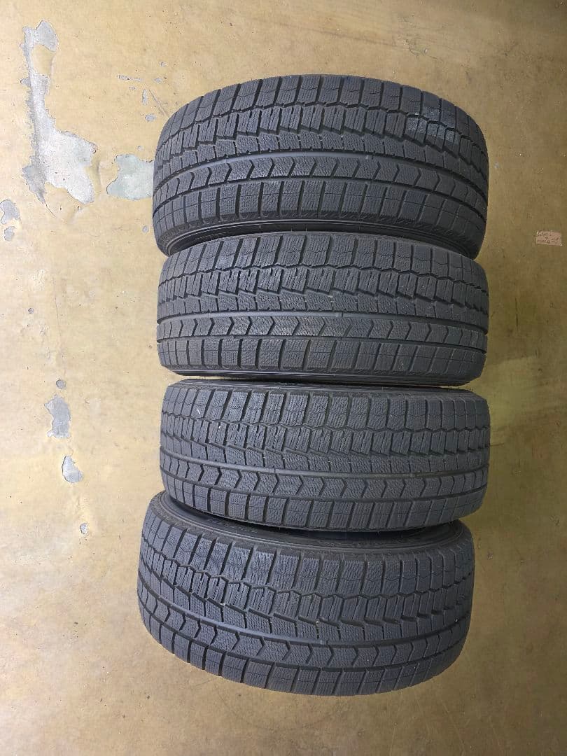 ダンロップ冬タイヤウィンターマックス２３５５０１８バリ山イボつき