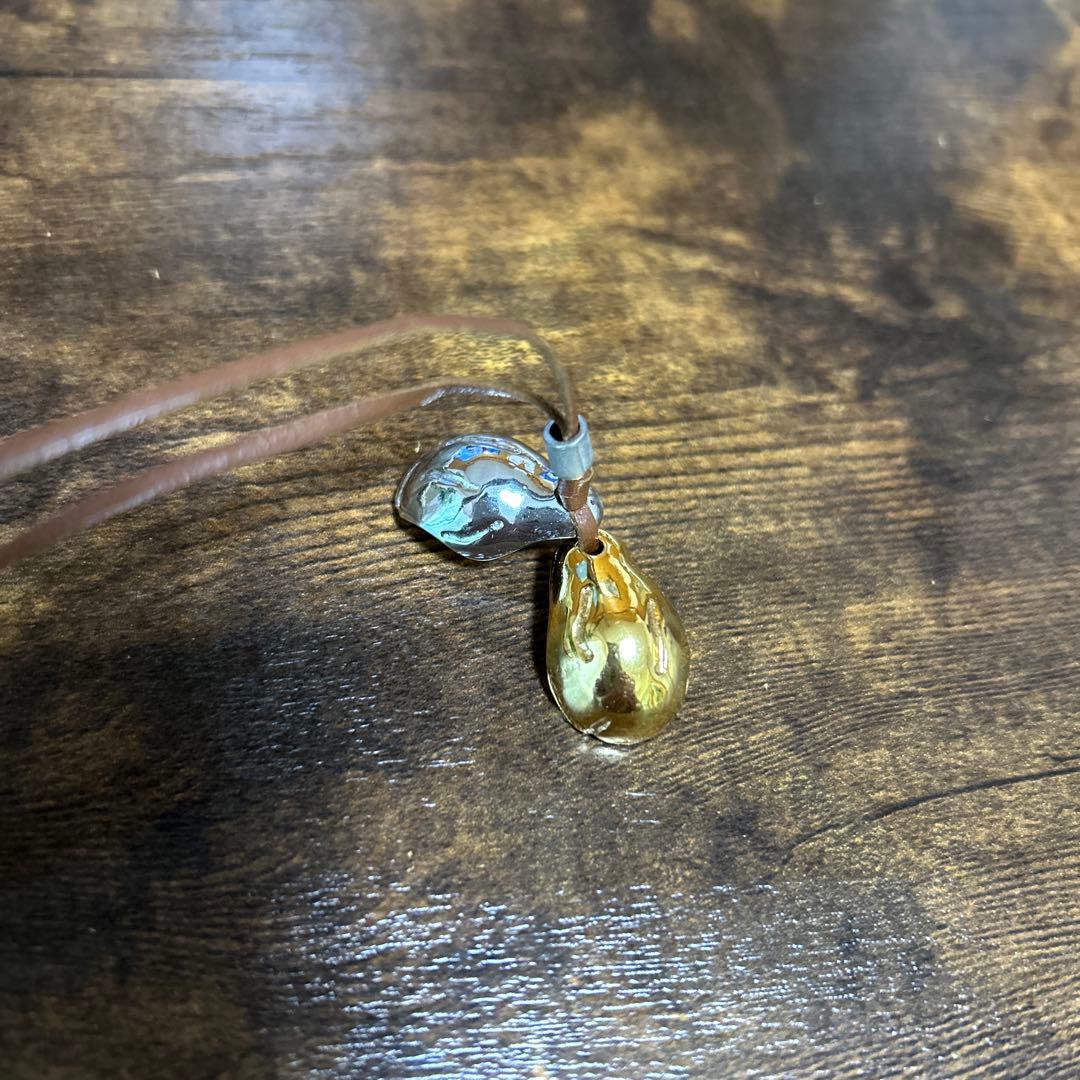 CORSO ドロップ型ペンダントネックレス