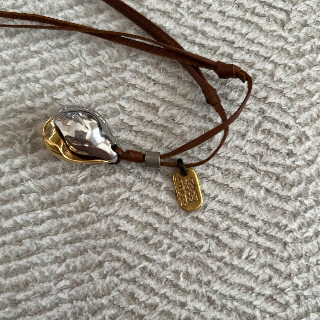 CORSO ドロップ型ペンダントネックレス