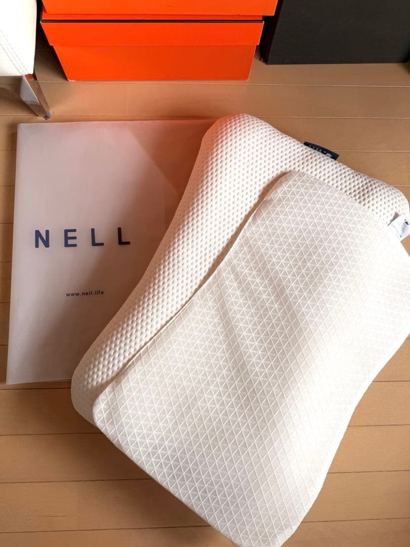 [美品]NELL ネル　マットレス　まくら　枕　カバー付き　白