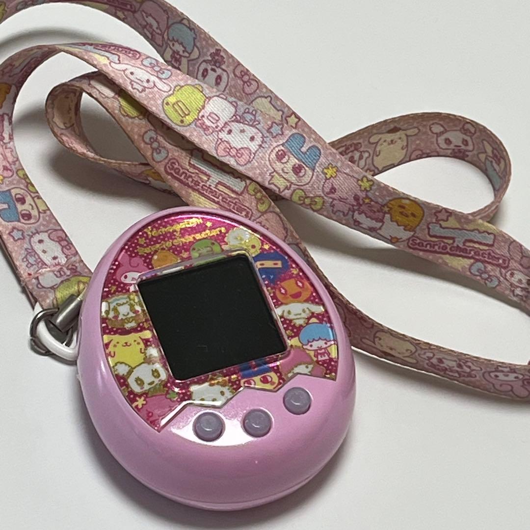 Tamagotchi m!x サンリオキャラクターズ　たまごっちみくす