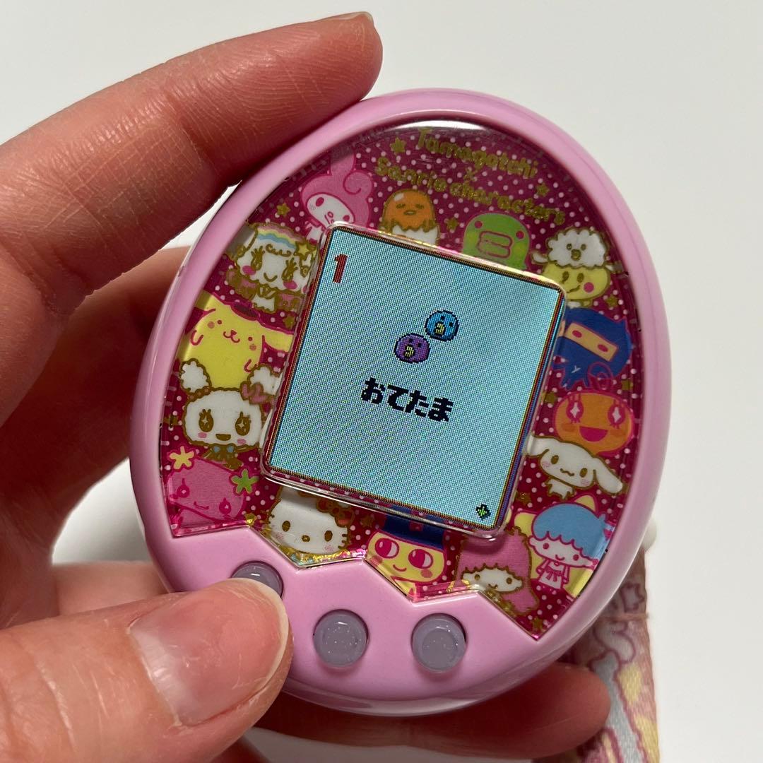 Tamagotchi m!x サンリオキャラクターズ　たまごっちみくす
