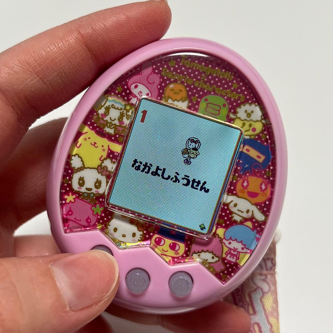 Tamagotchi m!x サンリオキャラクターズ　たまごっちみくす