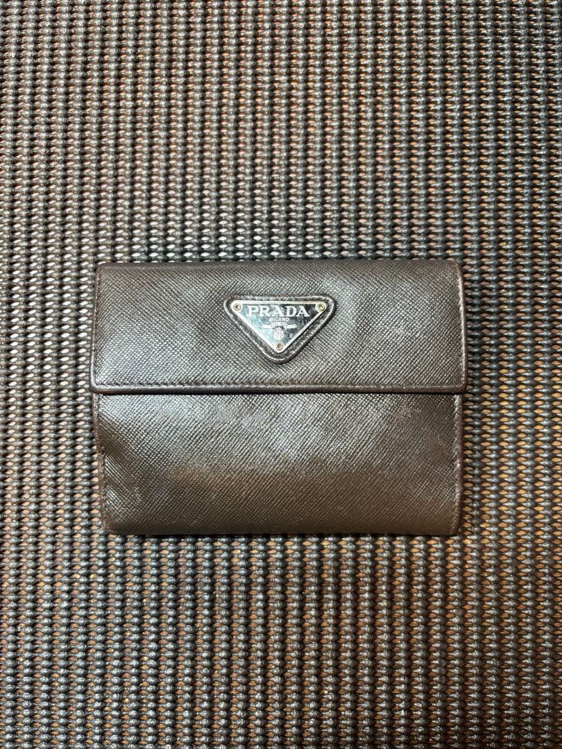 【レア】PRADA サフィアーノレザー 二つ折り財布