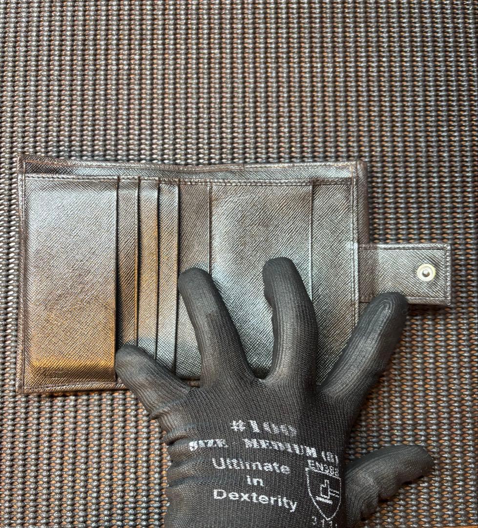 【レア】PRADA サフィアーノレザー 二つ折り財布