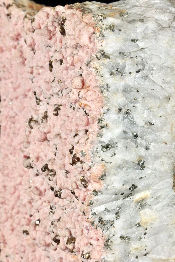 国産菱マンガン鉱 インカローズ 原石 黄鉄鉱共生 天然石 台座付 23.8kg