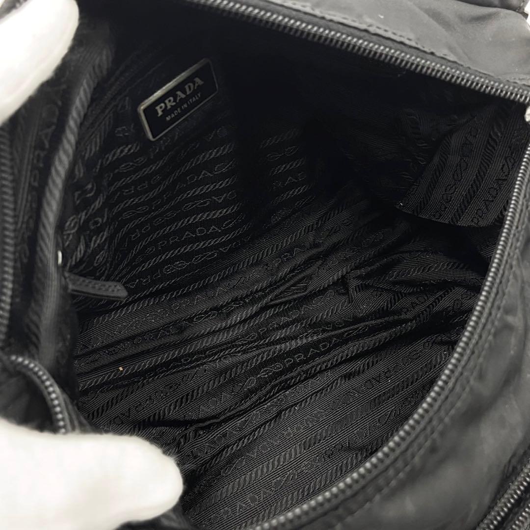 プラダ 三角ロゴ ショルダーバッグ メッセンジャーバッグ 白タグ ブラック