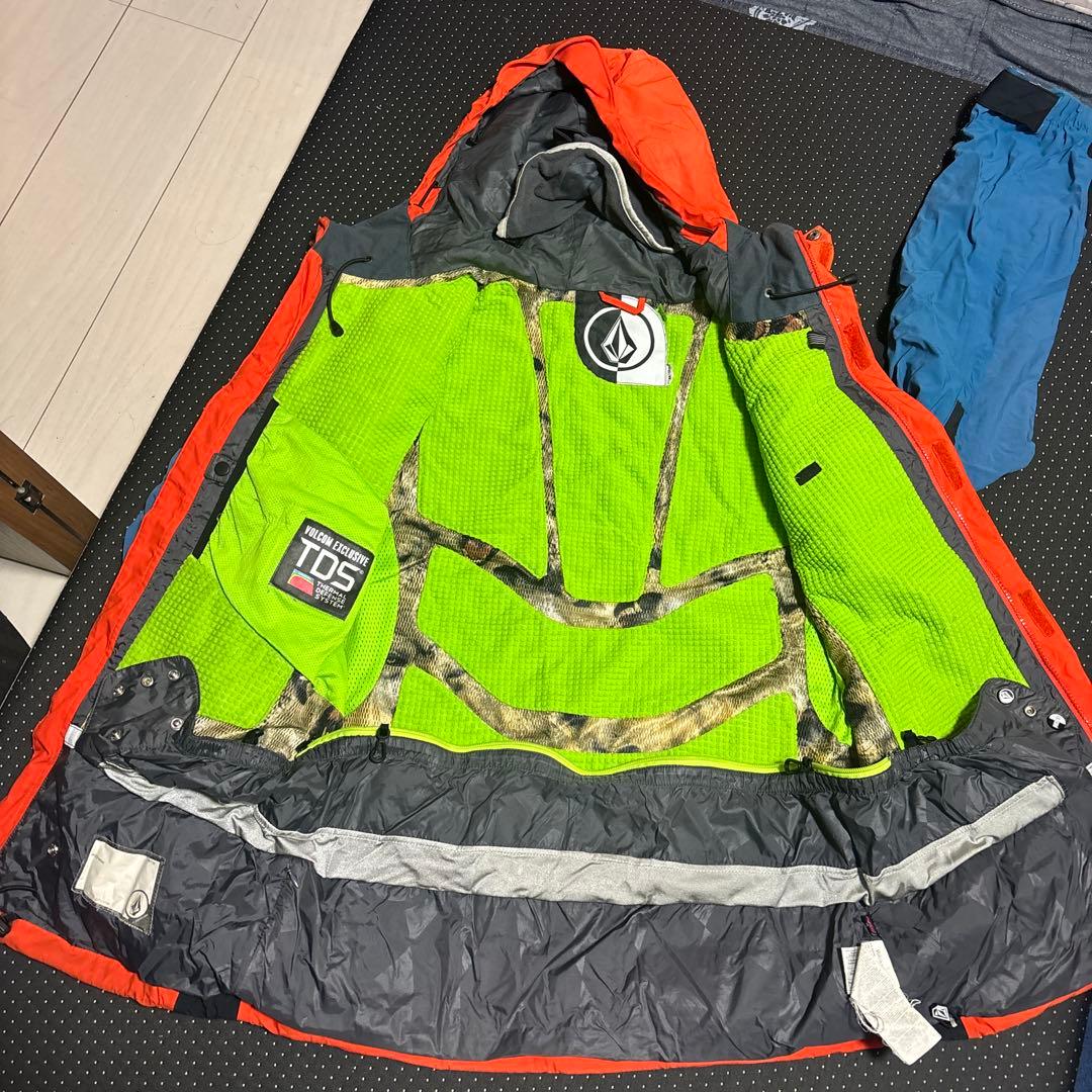 Volcom スキーウェア オレンジ/青/黒