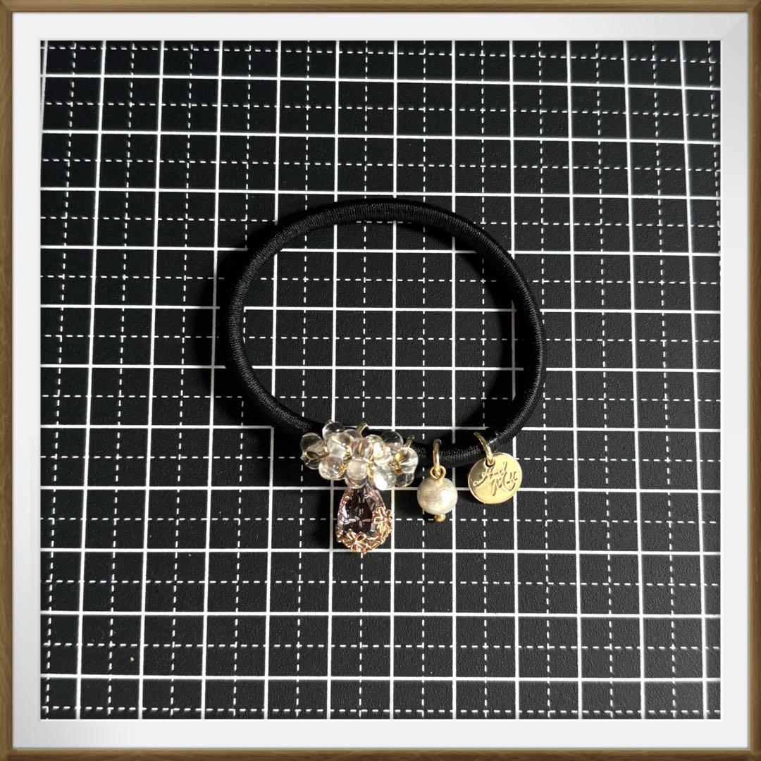 No.1541 ハンドメイドヘアゴム　じゃらじゃらヘアゴム　ピンクのヘアゴム