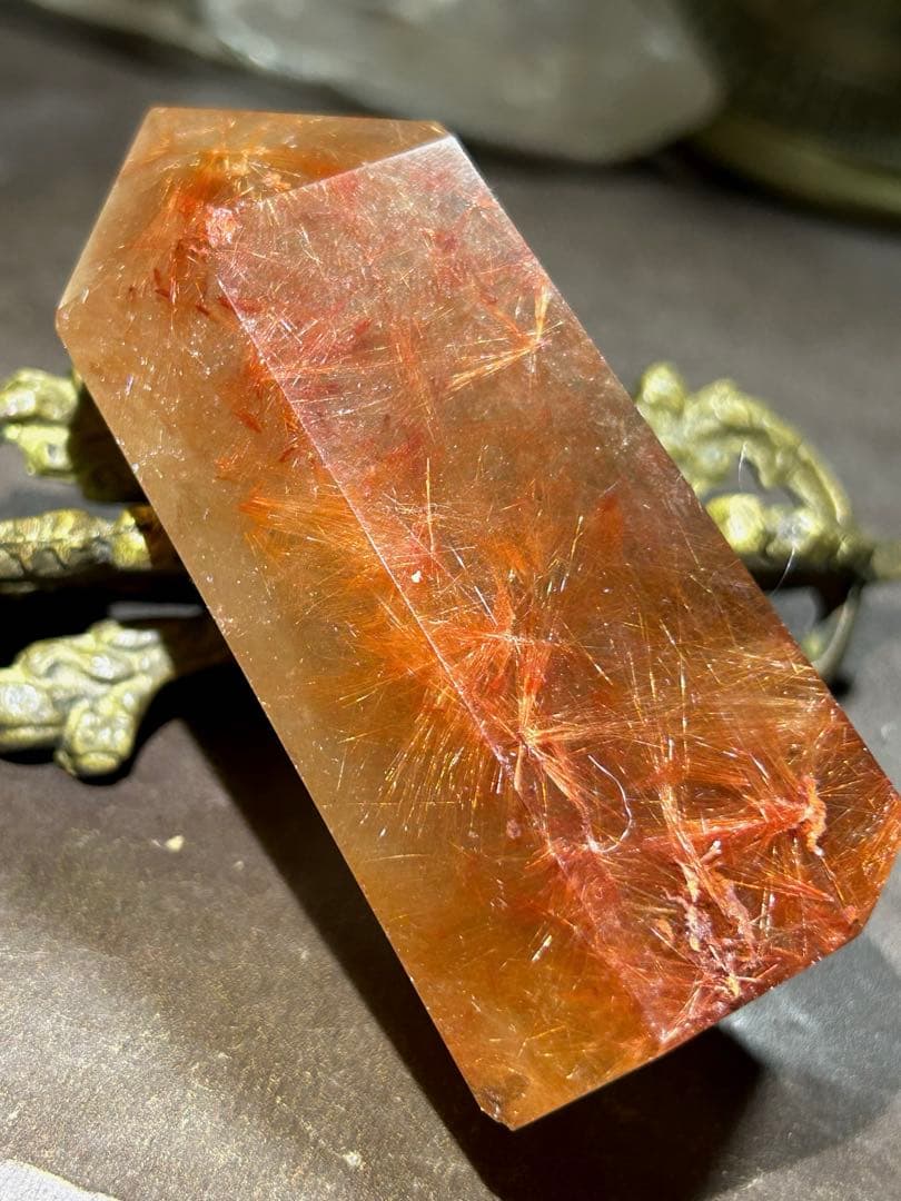 ☆最高品質！帝王秘宝！超希少！オレンジ　ゴールド　ルチル　原石　六角柱