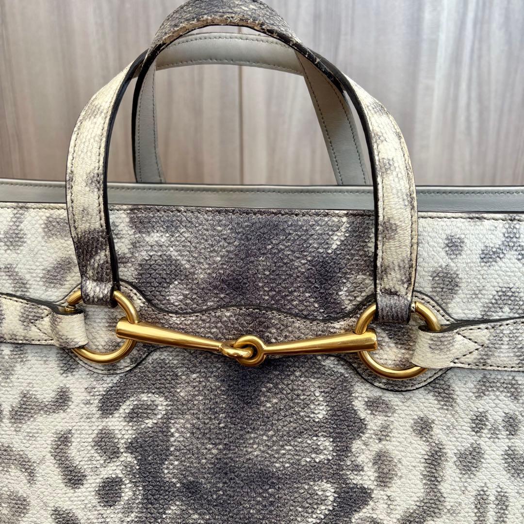 【週末値下げ！正規品】GUCCI グッチ レオパード柄 ショルダーストラップ付