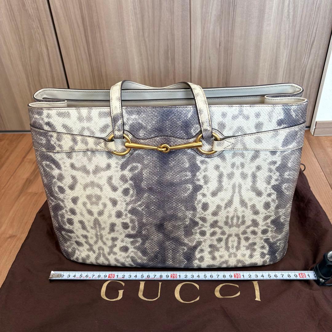 【週末値下げ！正規品】GUCCI グッチ レオパード柄 ショルダーストラップ付