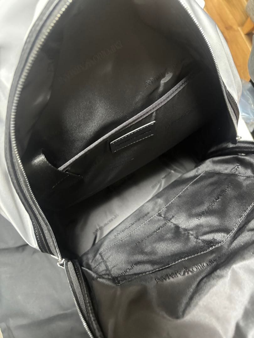 最終値下げ アルマーニ、リュック