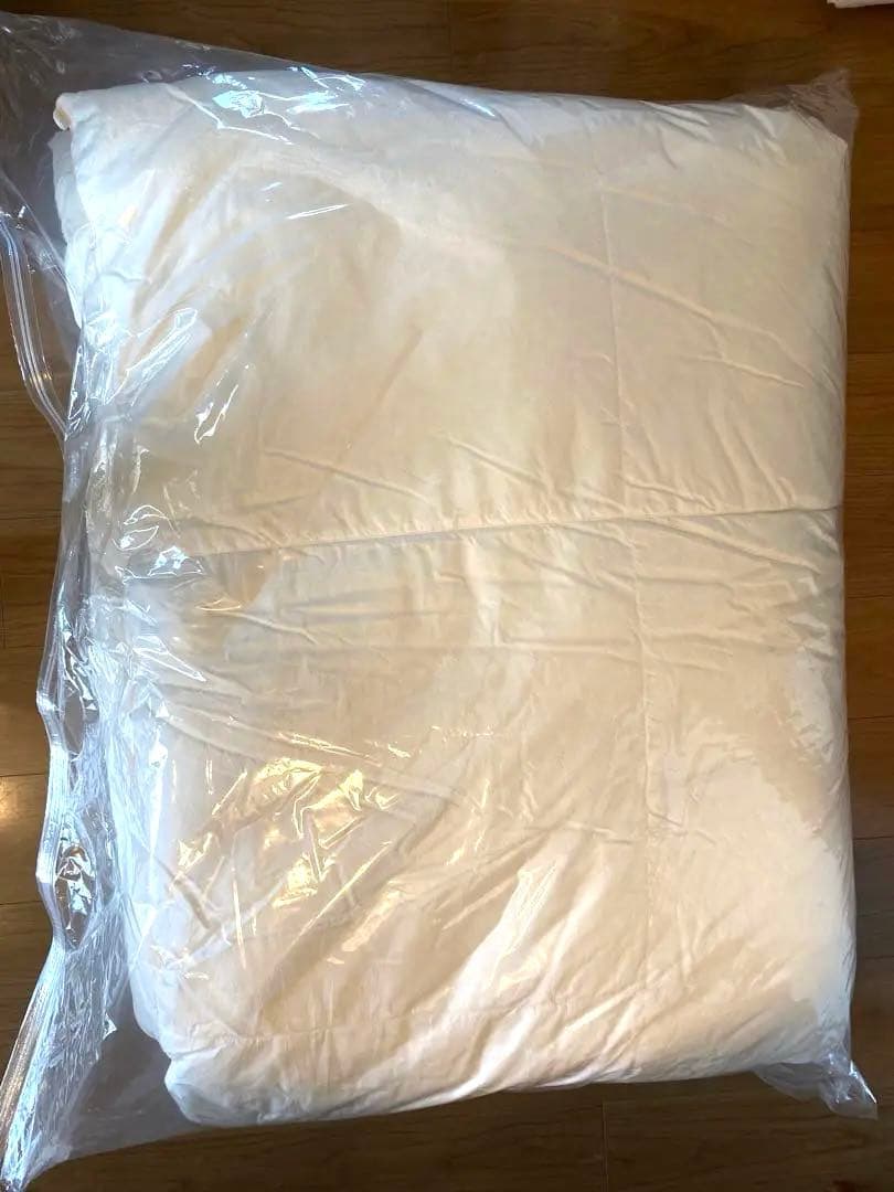 ニトリ　羽毛布団　クイーンサイズ　ダウン93%