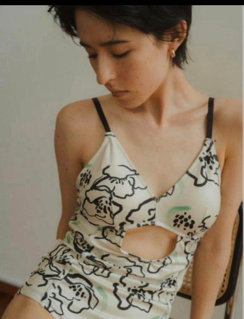 【 M】Knuth Marf flower paint swimwear