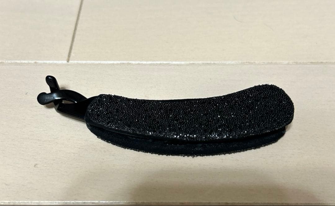 希少　acca アッカ　バナナ　クリップ　ブラック　ノワール　ラメ