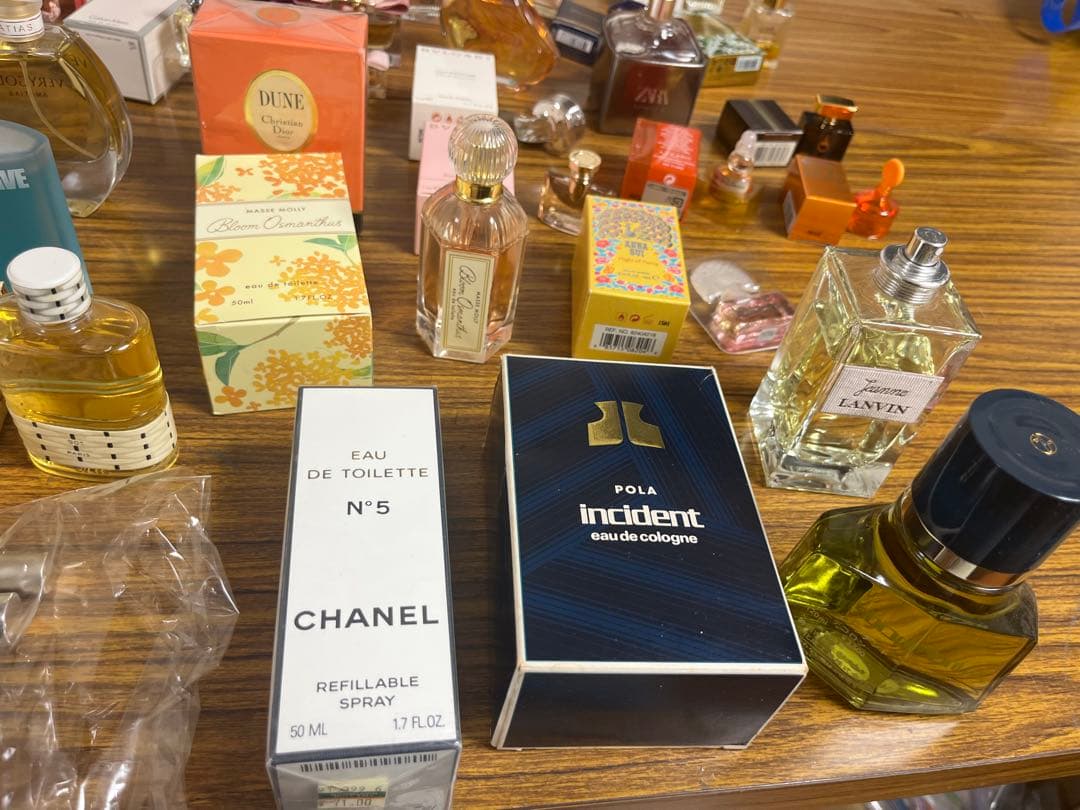 M*n様 香水まとめ売り！シャネルアナスイクリスチャンディオールブルガリアマティ