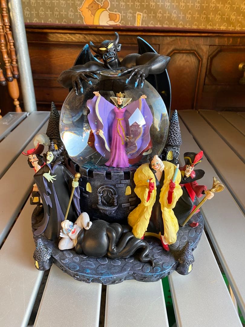ディズニー　ヴィランズ　スノーグローブ　スノードーム　オルゴール付　レア
