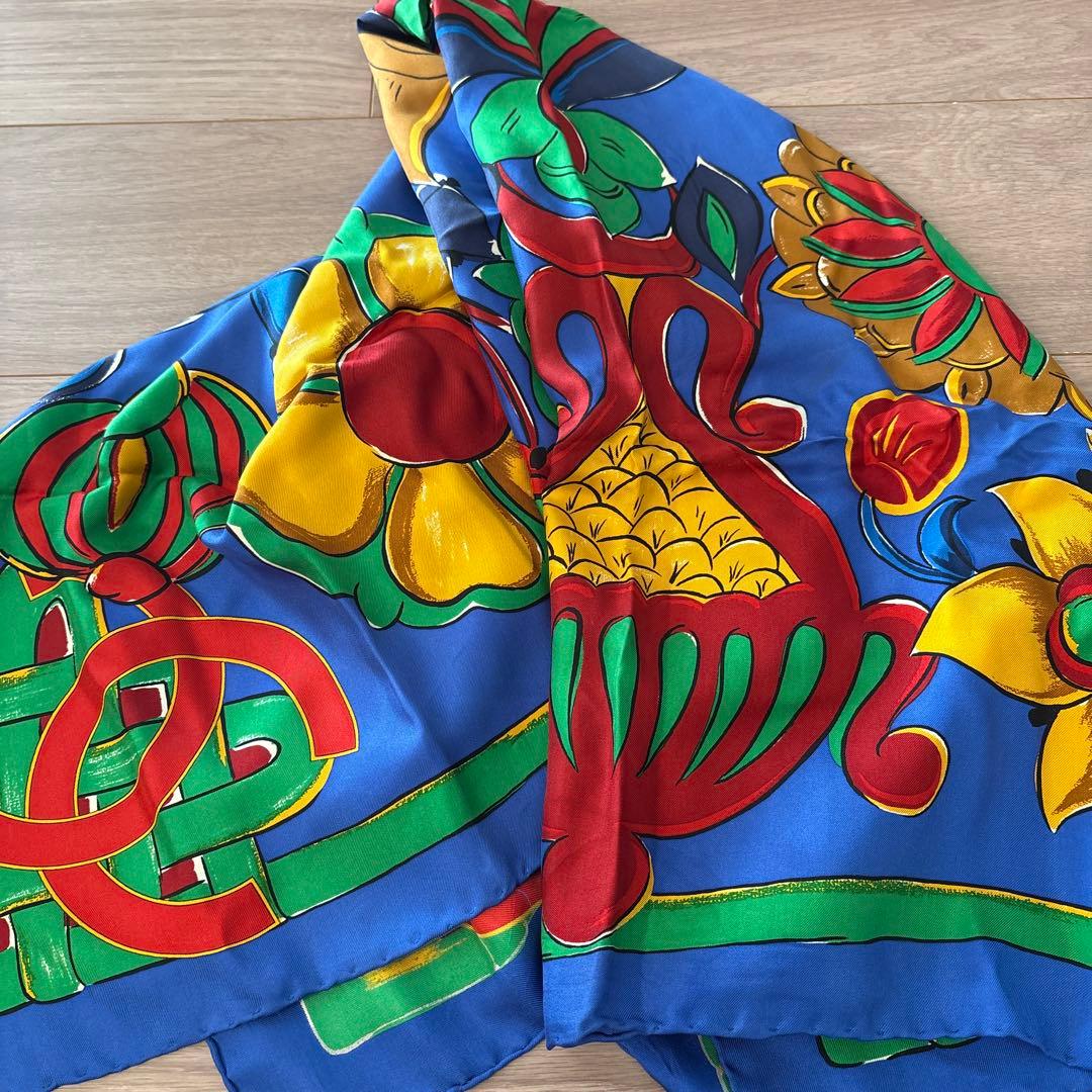 CHANEL 花柄 シルクスカーフ