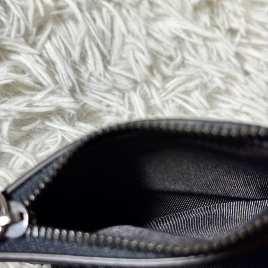 新品未使用✨JIMMY CHOO ジミーチュウ　三つ折り財布　RAIN レイン