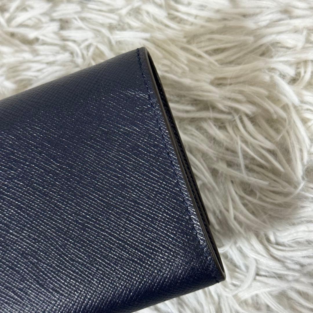 新品未使用✨JIMMY CHOO ジミーチュウ　三つ折り財布　RAIN レイン