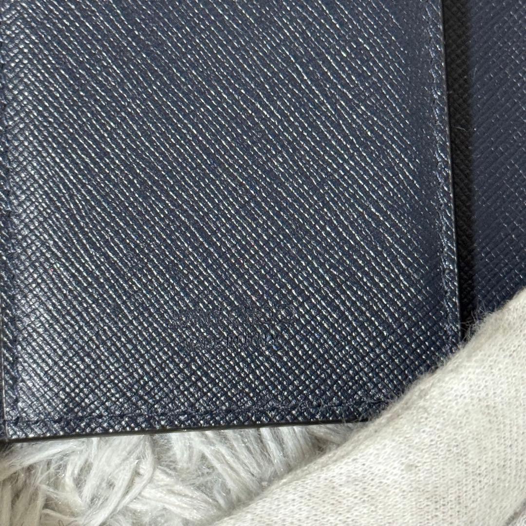 新品未使用✨JIMMY CHOO ジミーチュウ　三つ折り財布　RAIN レイン