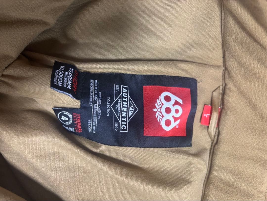 686 スノーボードウェア　Lサイズ　上下セット