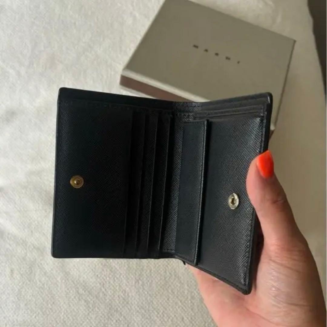 【値下げ中】marni ブラック サフィアーノレザー製 二つ折りウォレット