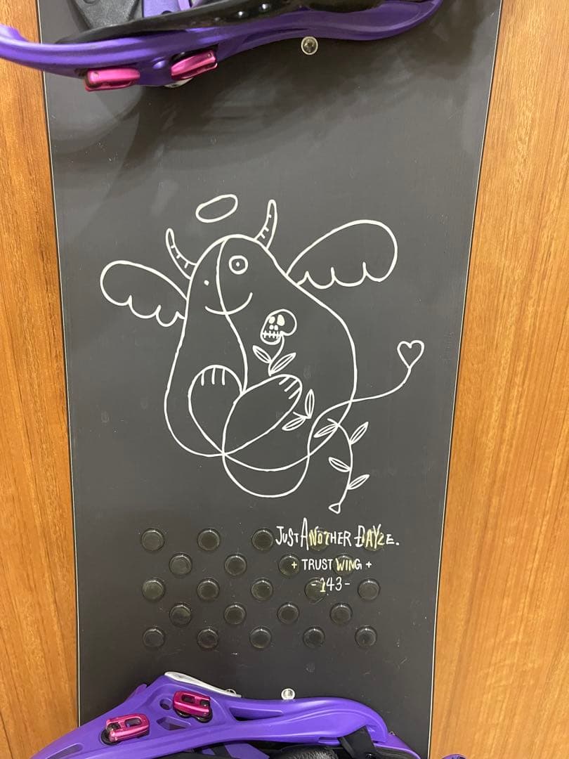 スノーボード DEATH LABEL TRUST WING 143