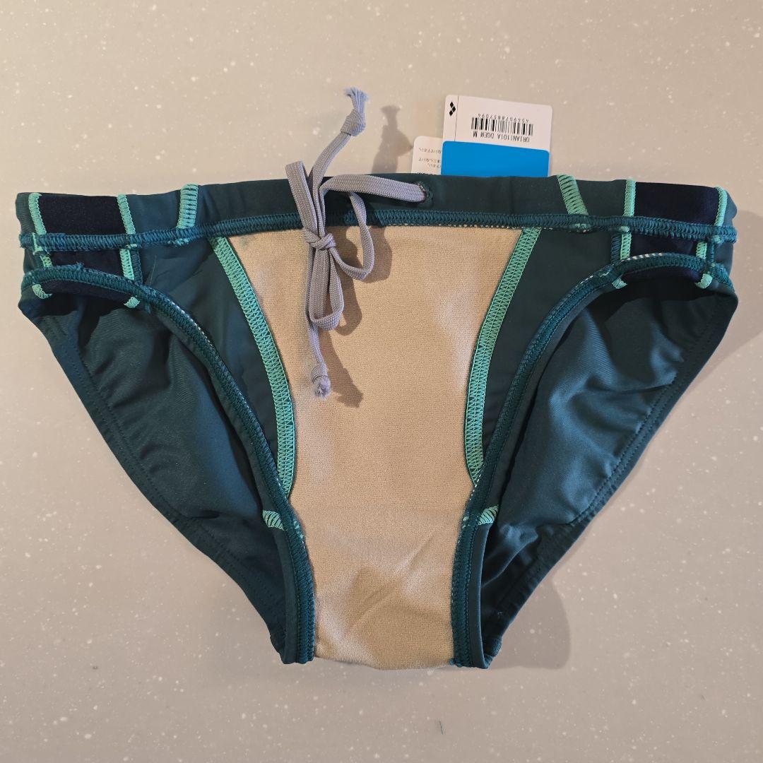 arena 競泳水着 ダークグリーン　Mサイズ　未使用品