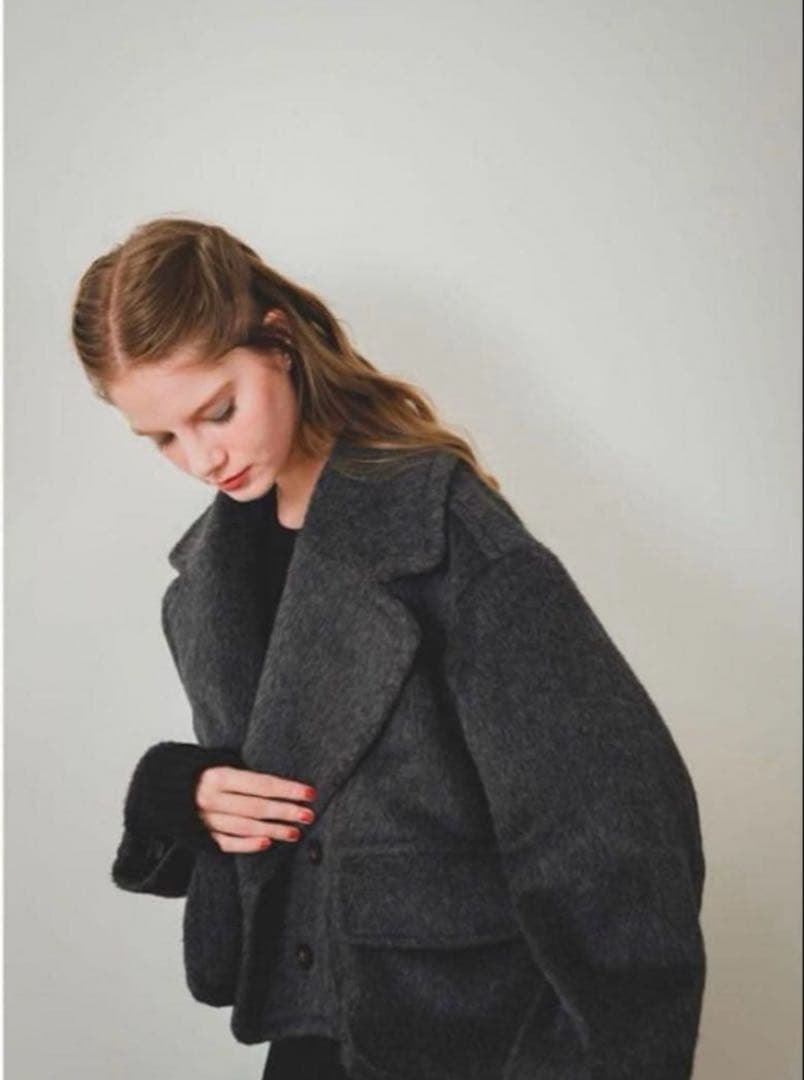 ピヌエ　pinue ビックポケットショートコート　グレー