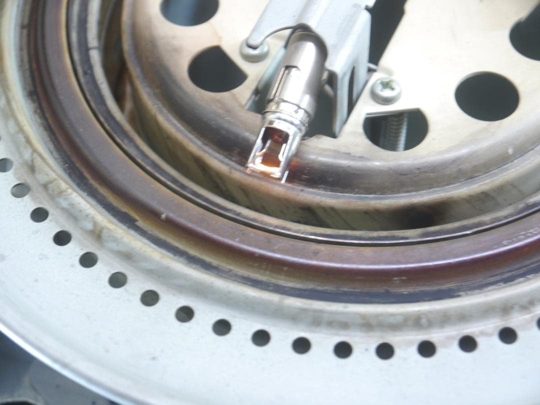 送料無料◆2014年◆コロナ 石油ストーブ 円筒形 ガード付き　ホワイト