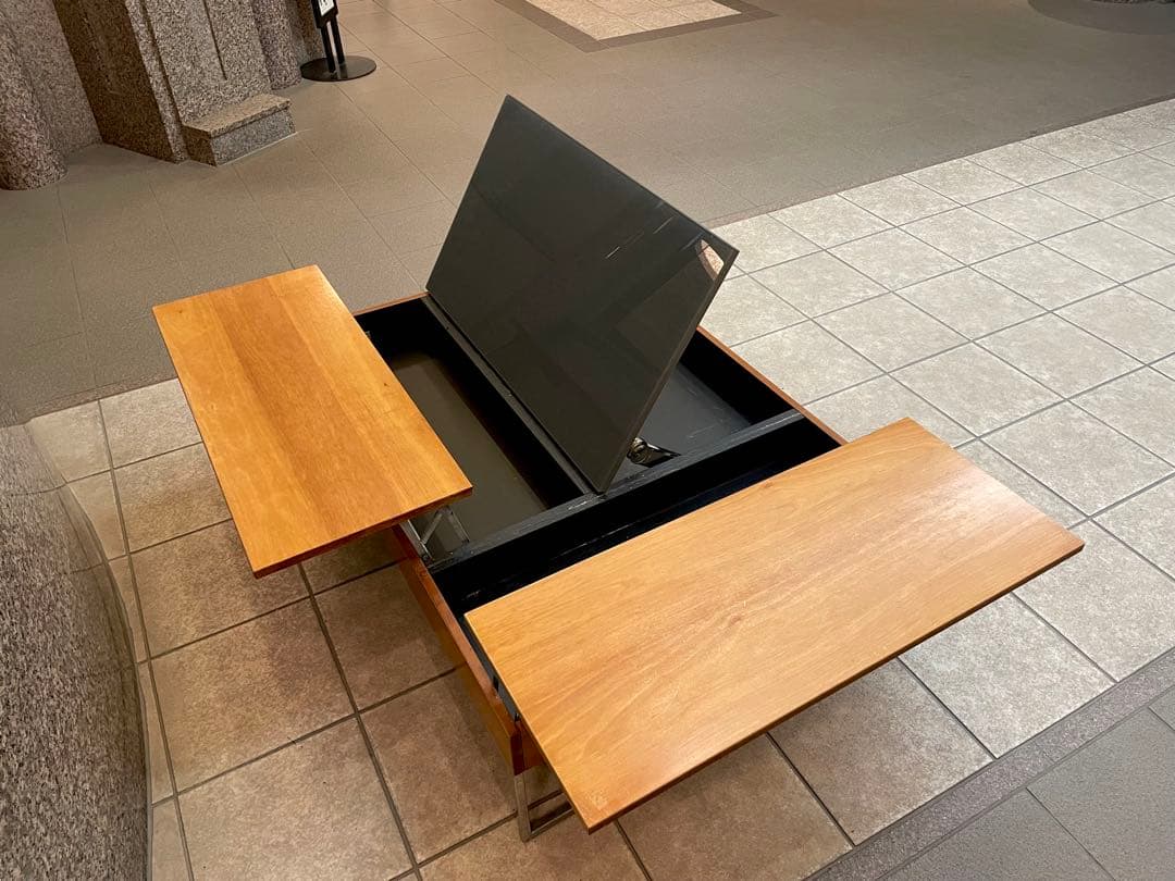 最終　送料込Bo Concept Chiva カフェテーブルの名作ボーコンセプト