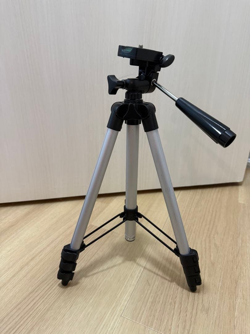 JVC ビデオカメラ Everio R GZ-RX600 ブラウン　【三脚付】