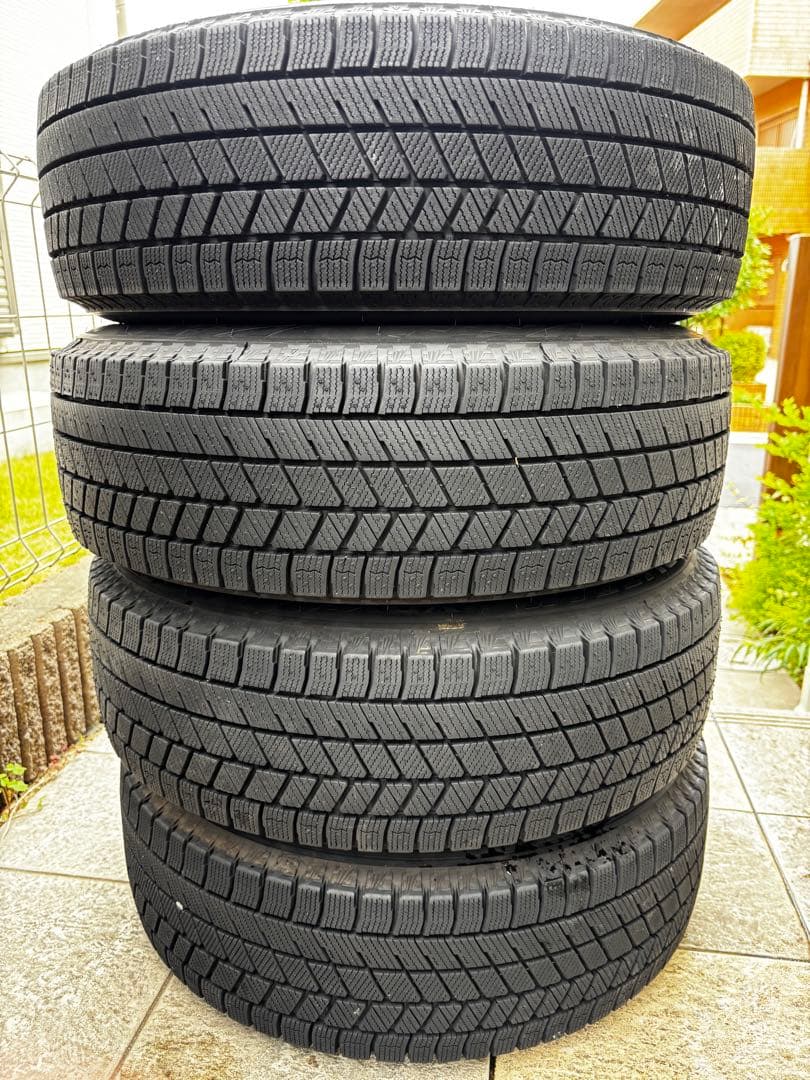 【送料無料！バリ山】ブリヂストン スタッドレスタイヤ 185/65R15