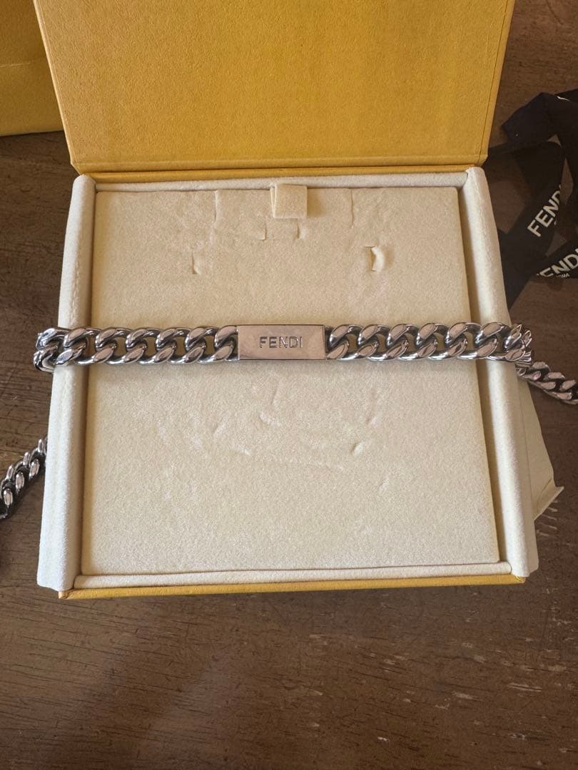 FENDI チェーンネックレス シルバー