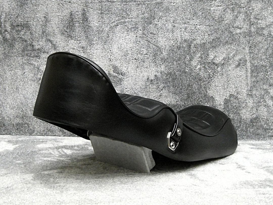 NC36 黒E4柄 カスタムシート /チョビ三CB400four