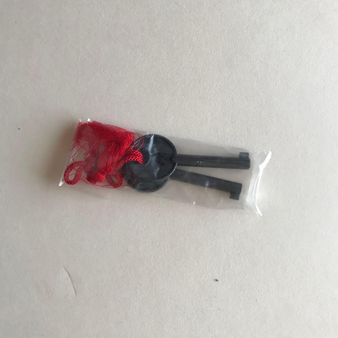 新品　仙台民芸　船箪笥　鍵付　牡丹の花彫刻