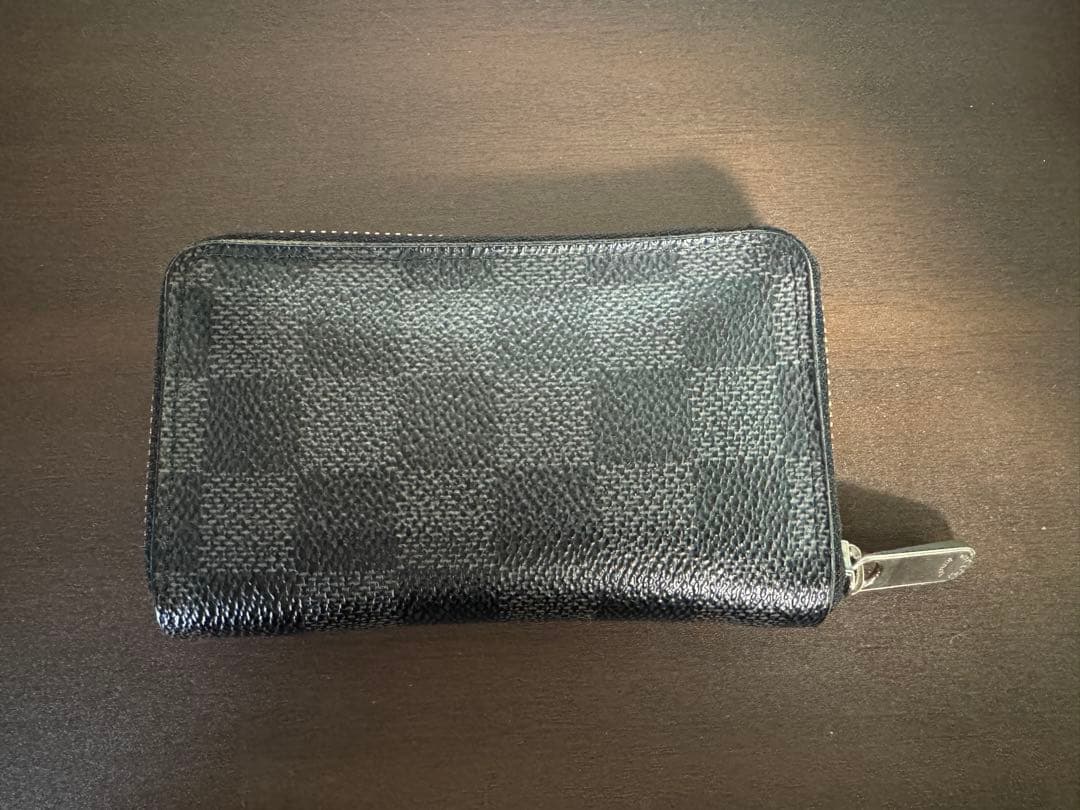 LOUIS VUITON ジッピー・ パース