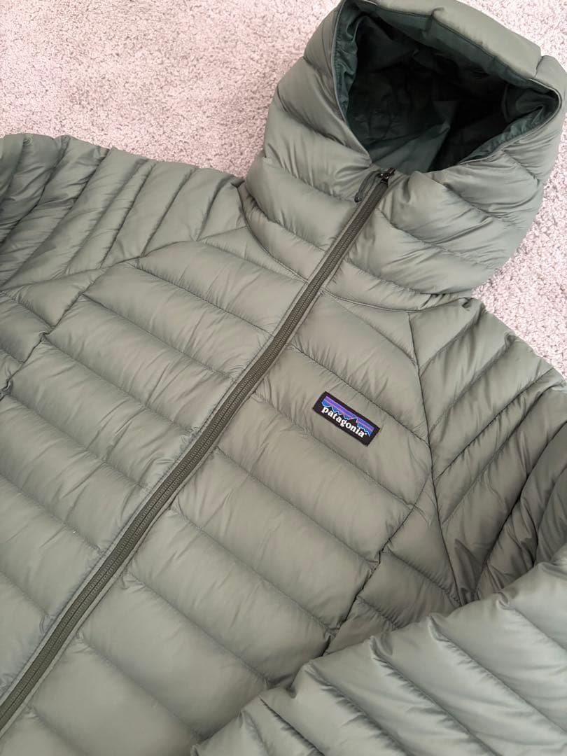 専用‼️パタゴニア　ダウンセーター　フーディー　ダウンジャケット