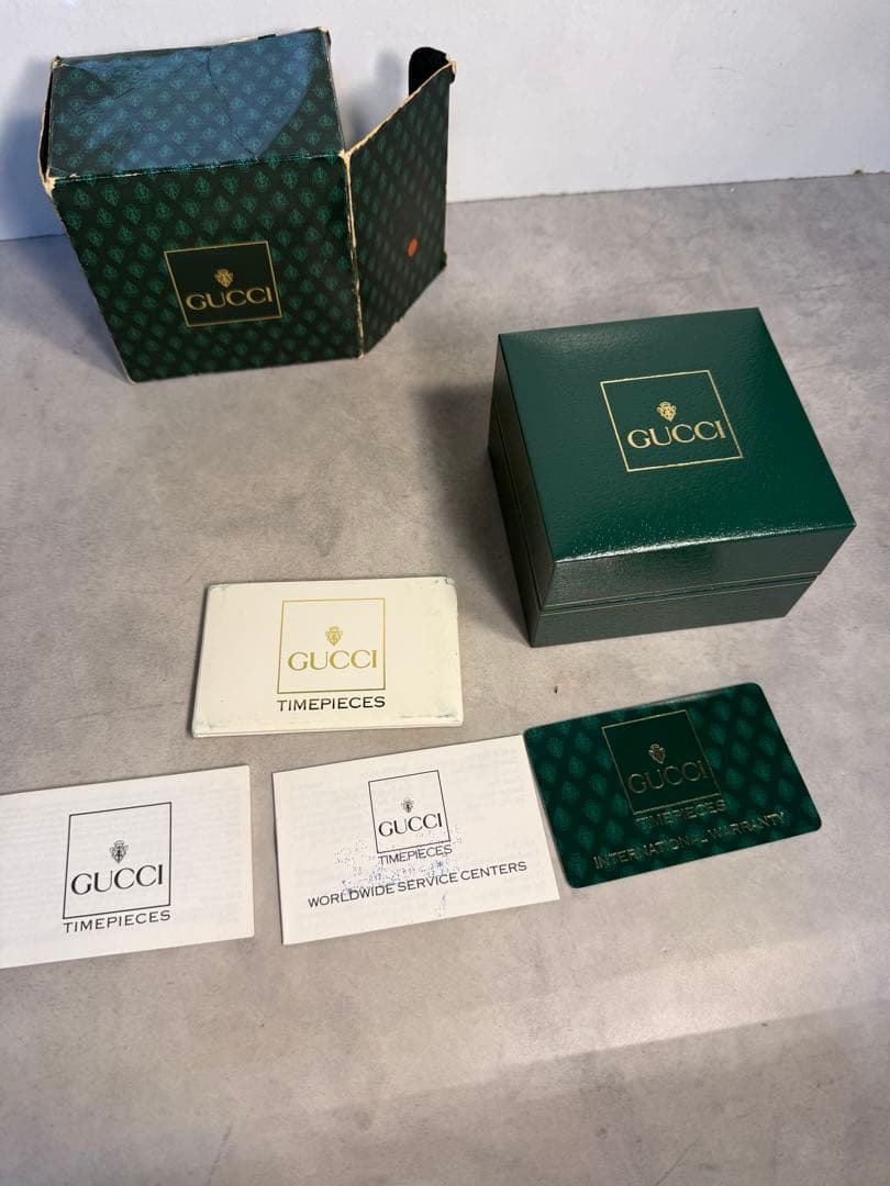 GUCCI インターチェンジャブル ベゼル ウォッチ レディース ヴィンテージ